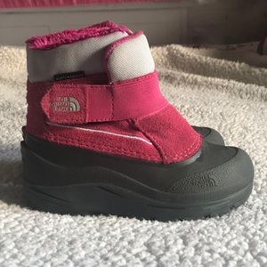 Toddler Girl’s North Face Snow Boots